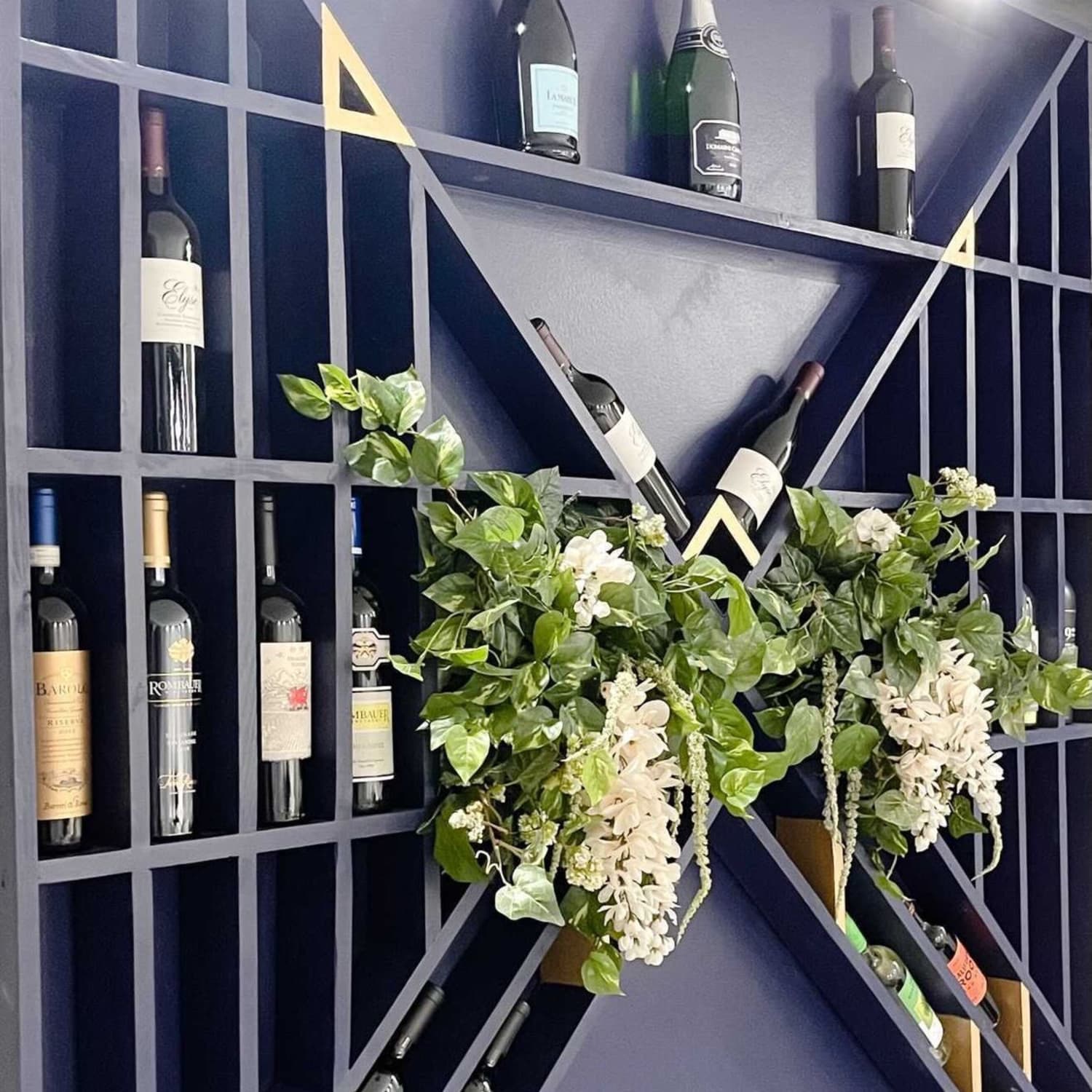 Wall Racks and Wine Pegs